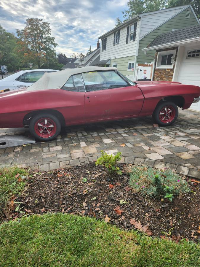 Lemans-conv-1970-red-1