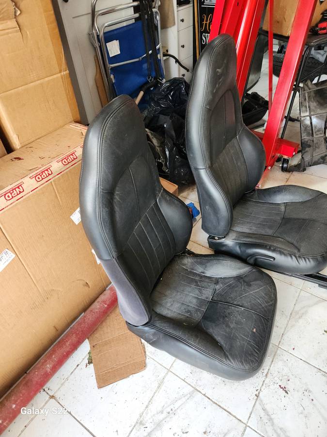 Lemans-conv-1970-red-3