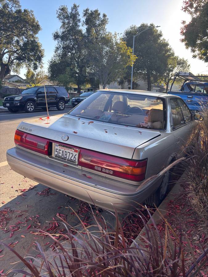 Lexus-es250-1991-1