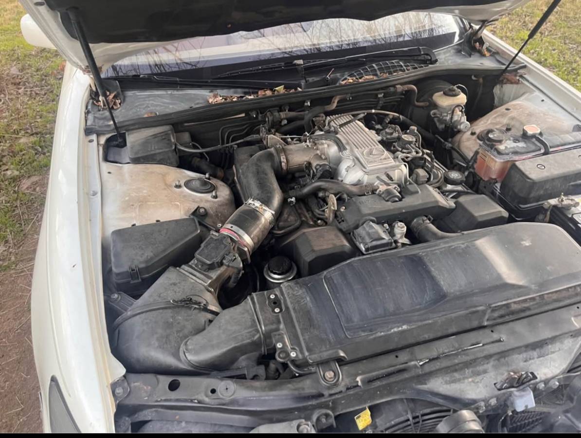 Lexus-ls-400-1992-white-3