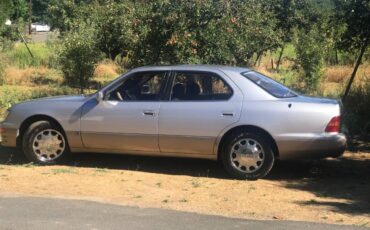 Lexus-ls-400-1995-silver