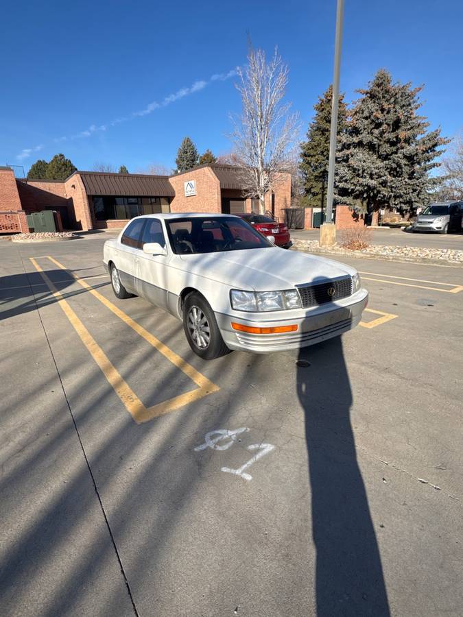 Lexus-ls400-1993