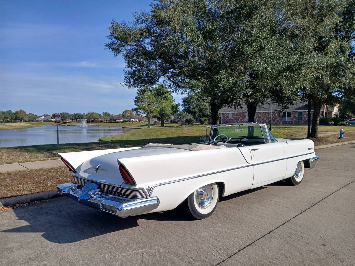 Lincoln-1957-white-7