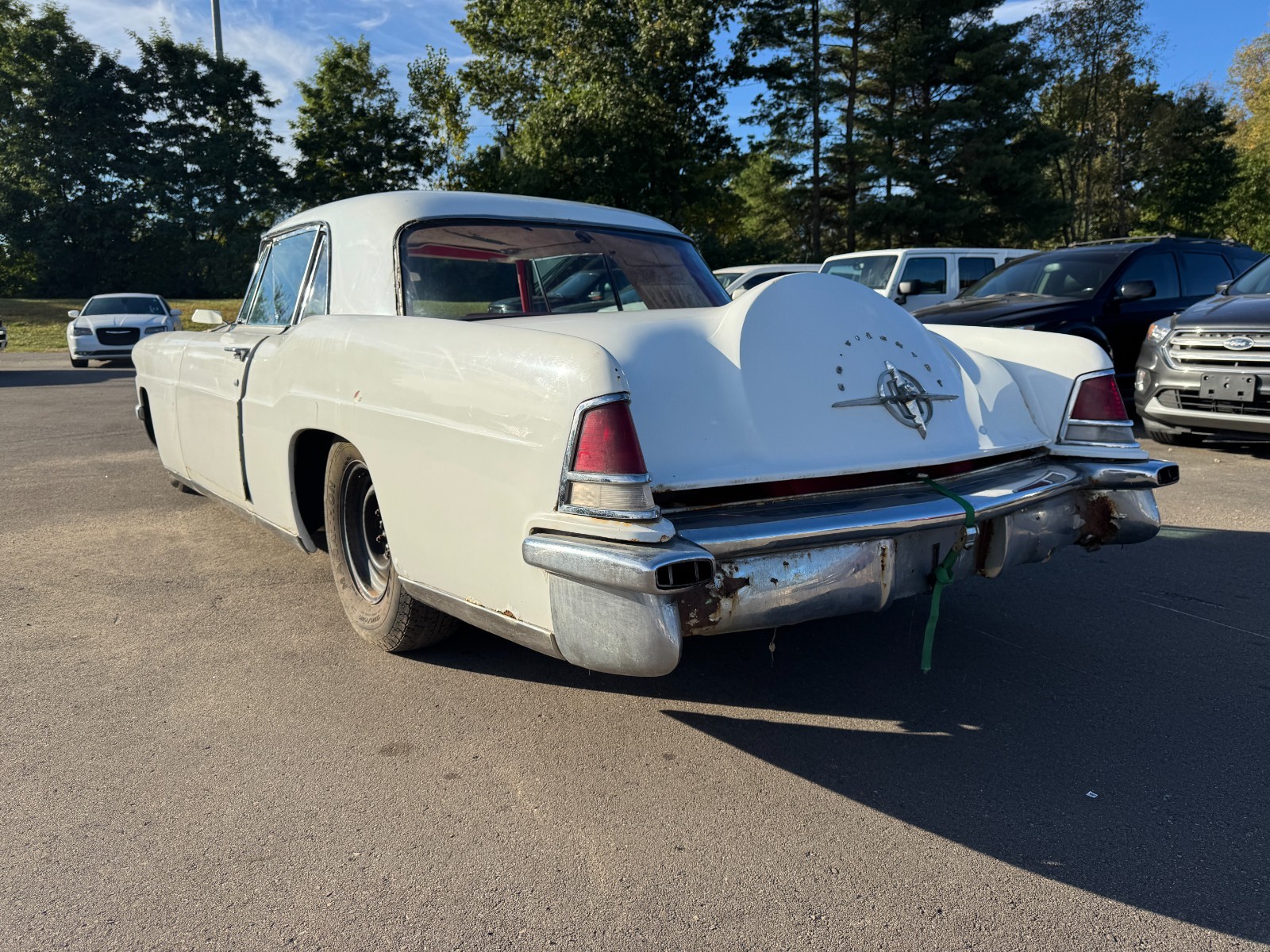Lincoln-Continental-1956-Coupe-2
