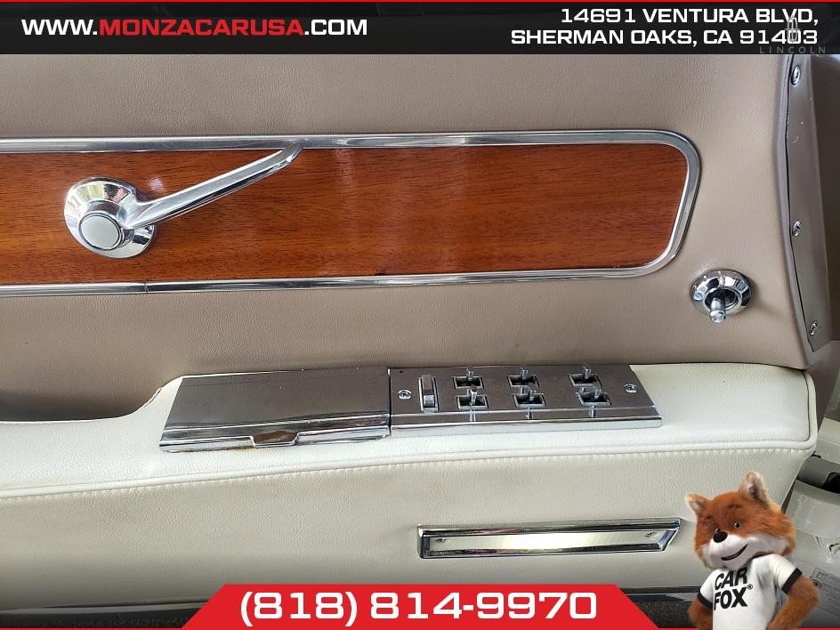 Lincoln-Continental-1963-Convertible-24