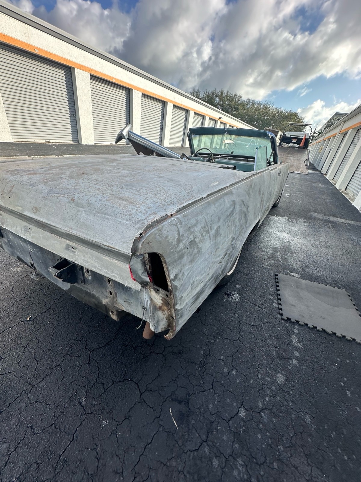 Lincoln-Continental-1964-1