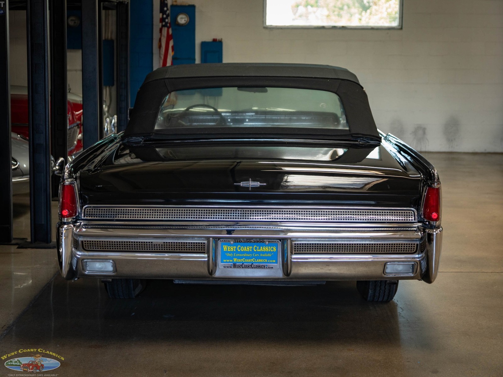 Lincoln-Continental-1964-4-Door-Convertible-17