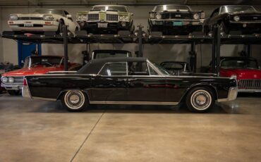 Lincoln-Continental-1964-4-Door-Convertible-2
