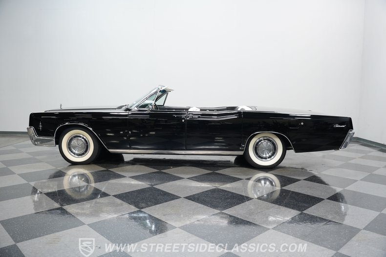 Lincoln-Continental-1966-Black-Black-10
