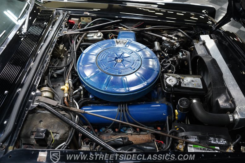 Lincoln-Continental-1966-Black-Black-25