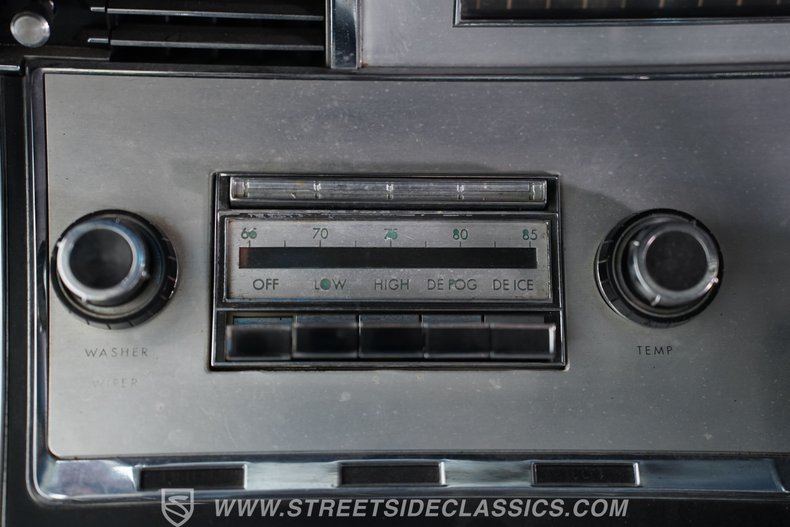 Lincoln-Continental-1966-Black-Black-30