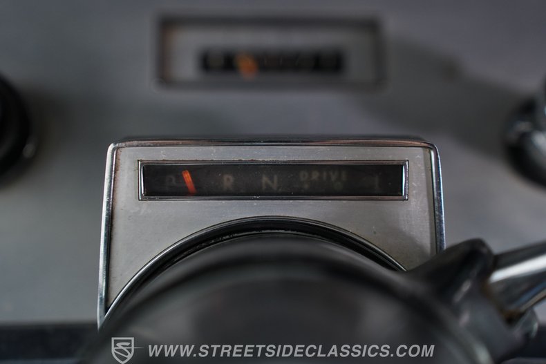 Lincoln-Continental-1966-Black-Black-32