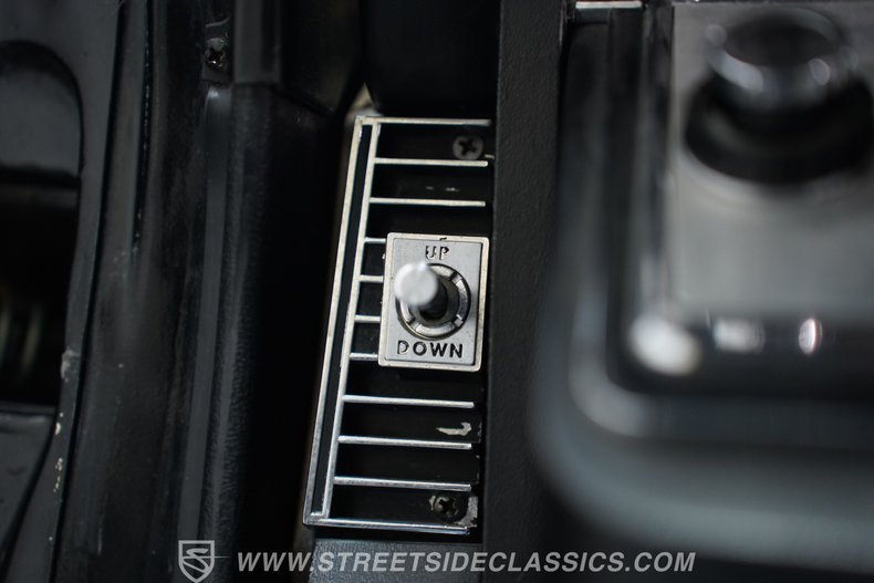 Lincoln-Continental-1966-Black-Black-34