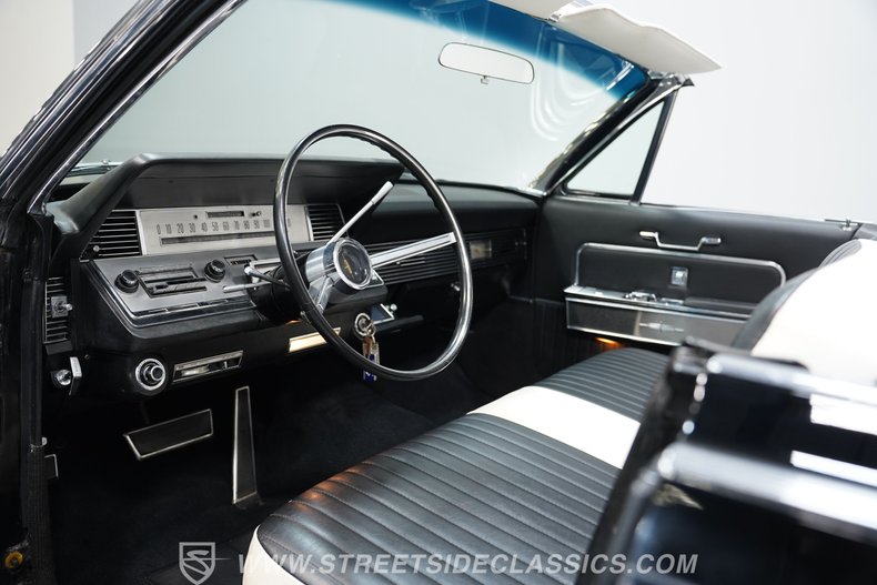 Lincoln-Continental-1966-Black-Black-7