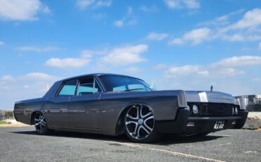 Lincoln-Continental-1967-Sedan-5