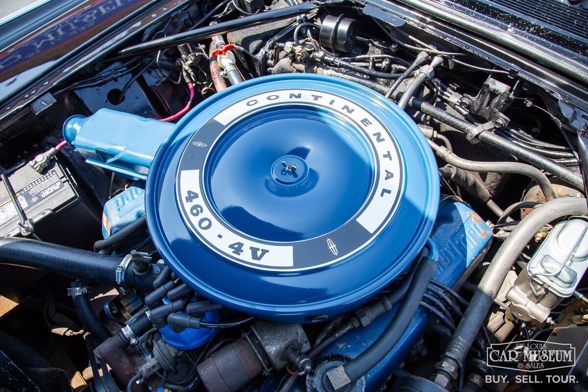 Lincoln-Continental-1969-Limousine-14