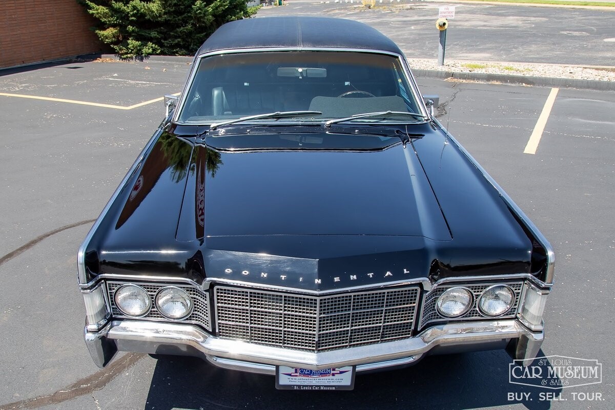 Lincoln-Continental-1969-Limousine-20