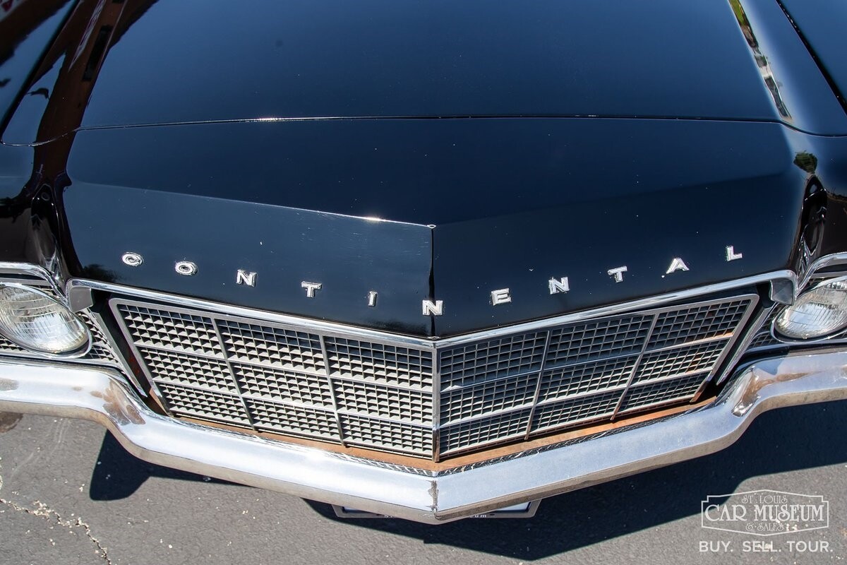 Lincoln-Continental-1969-Limousine-22