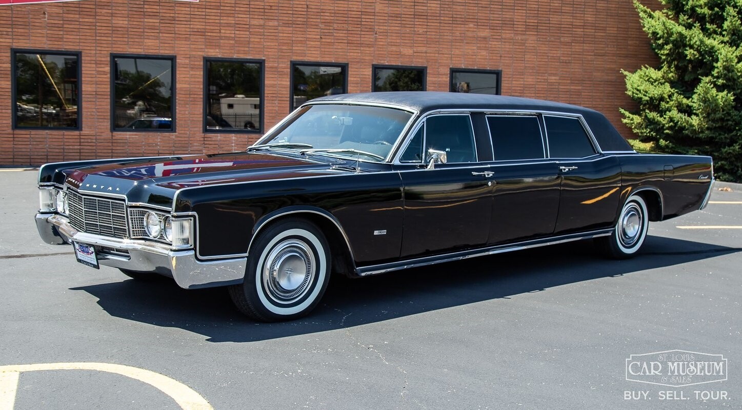 Lincoln-Continental-1969-Limousine-24