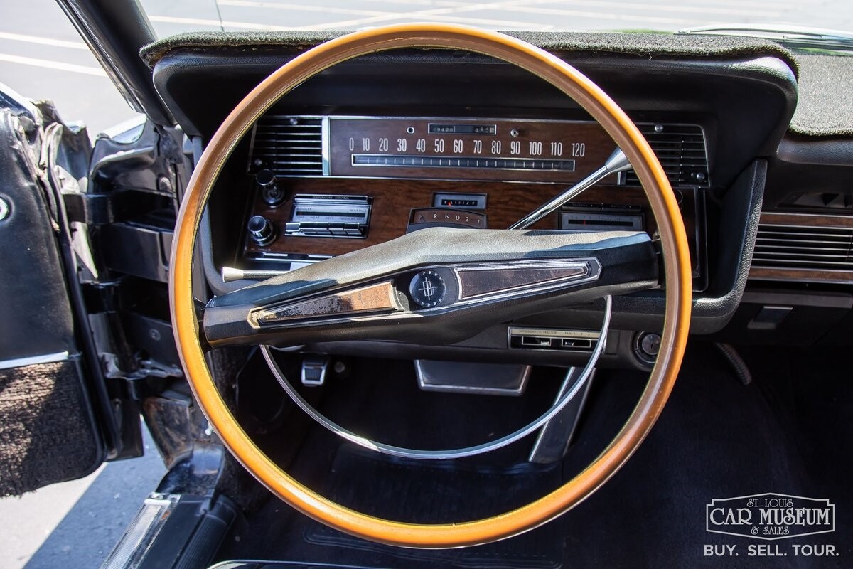 Lincoln-Continental-1969-Limousine-28