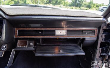 Lincoln-Continental-1969-Limousine-35