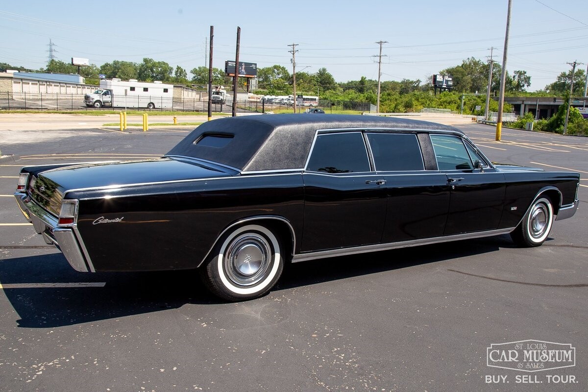Lincoln-Continental-1969-Limousine-8