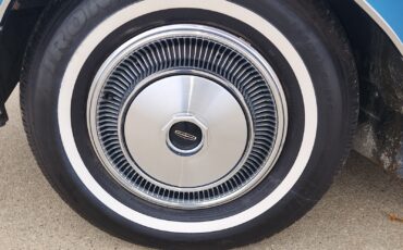 Lincoln-Continental-1971-2-Dr-Hardtop-10