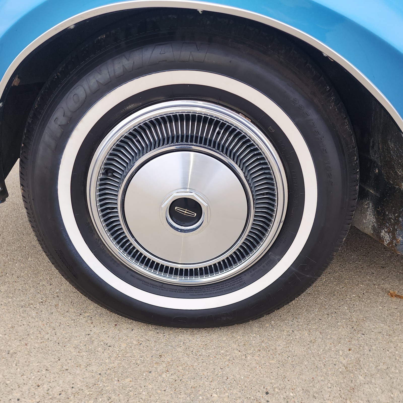 Lincoln-Continental-1971-2-Dr-Hardtop-10