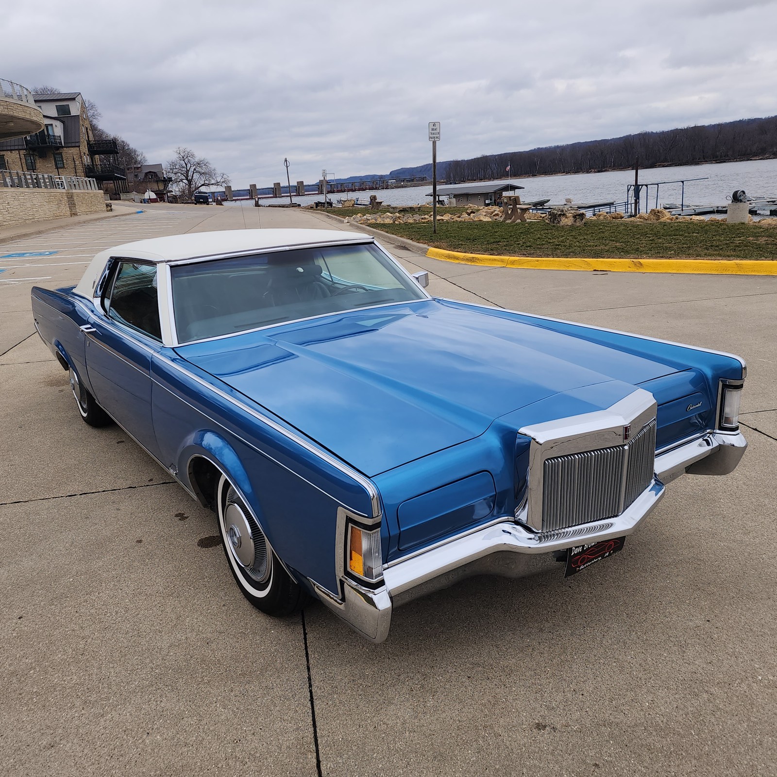 Lincoln-Continental-1971-2-Dr-Hardtop-14