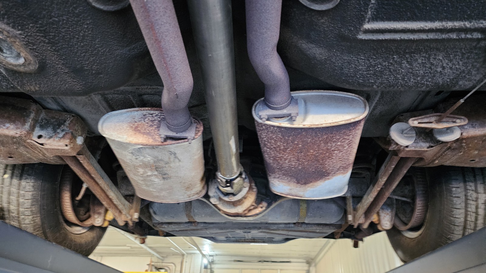 Lincoln-Continental-1971-2-Dr-Hardtop-33