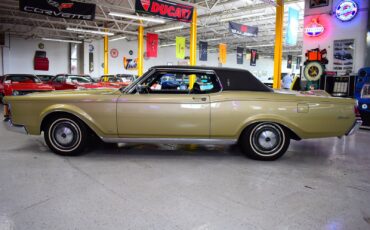 Lincoln-Continental-1971-Coupe-19