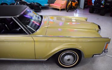 Lincoln-Continental-1971-Coupe-4