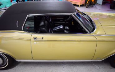 Lincoln-Continental-1971-Coupe-5