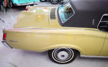 Lincoln-Continental-1971-Coupe-6