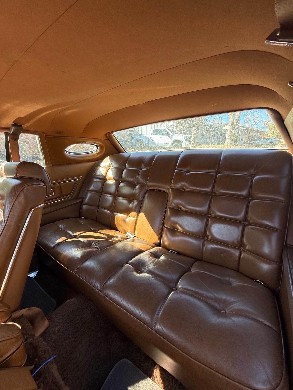 Lincoln-Continental-1972-Coupe-10