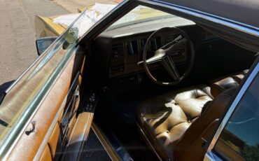 Lincoln-Continental-1972-Coupe-4