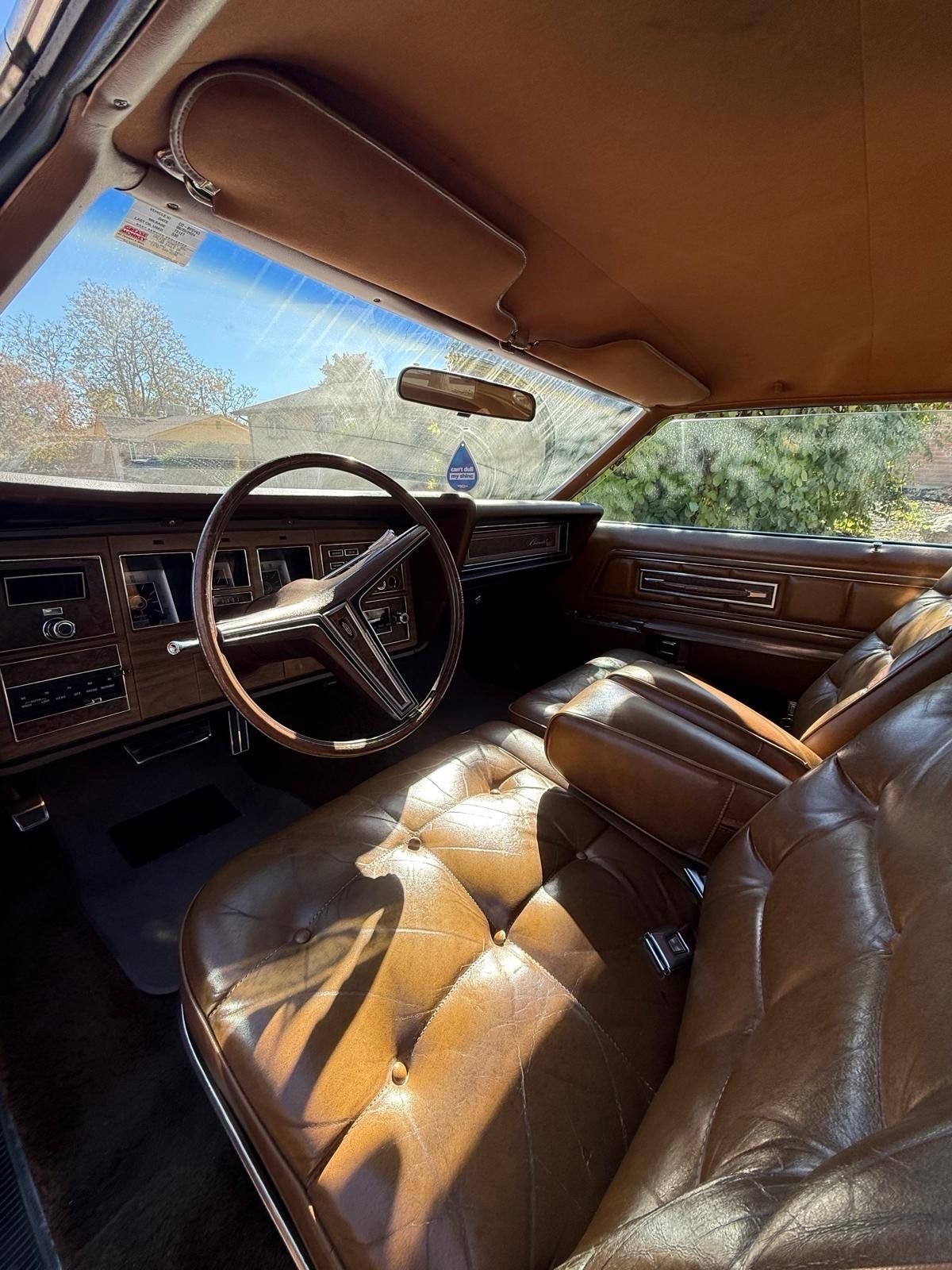 Lincoln-Continental-1972-Coupe-5