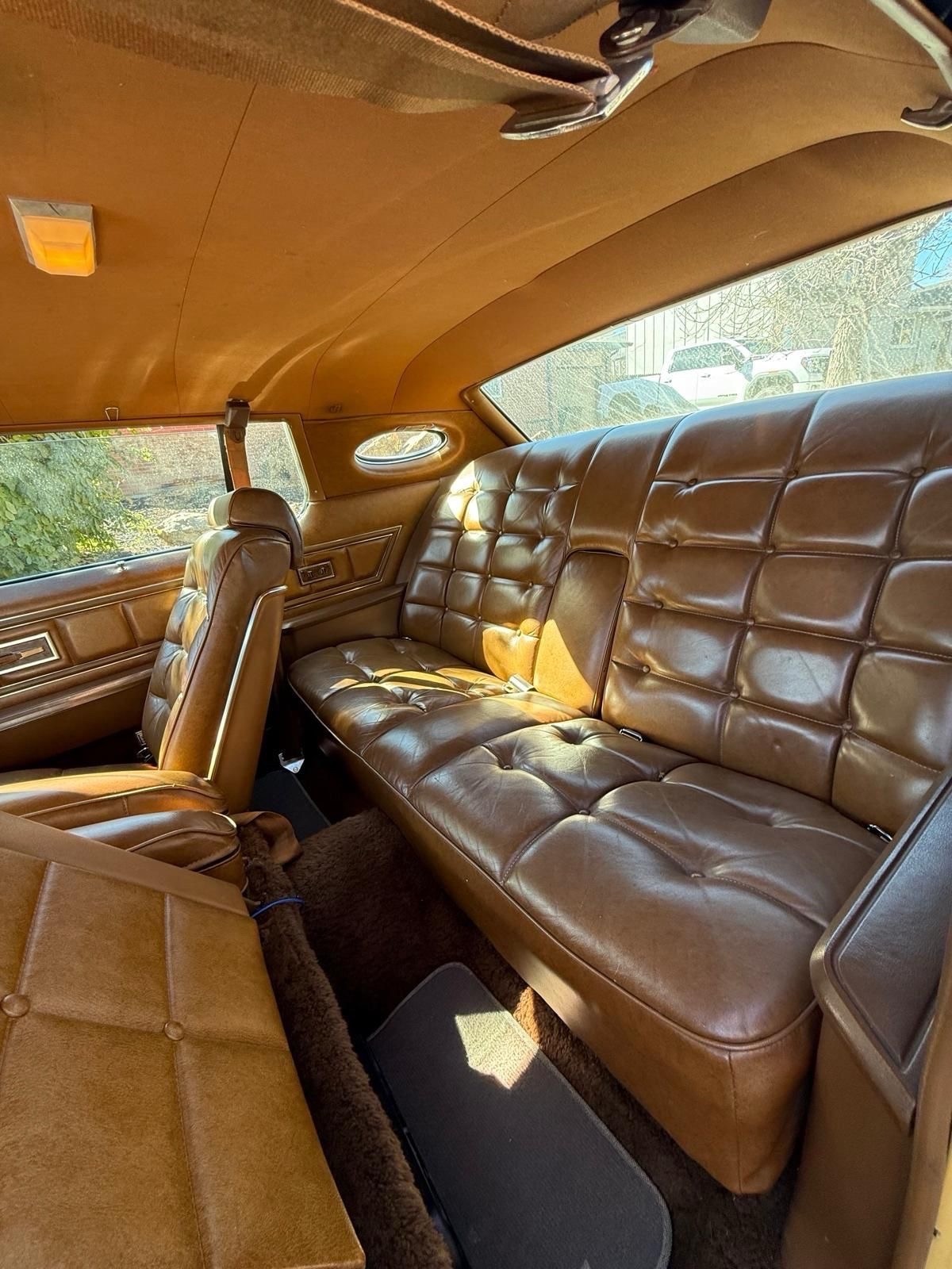 Lincoln-Continental-1972-Coupe-7