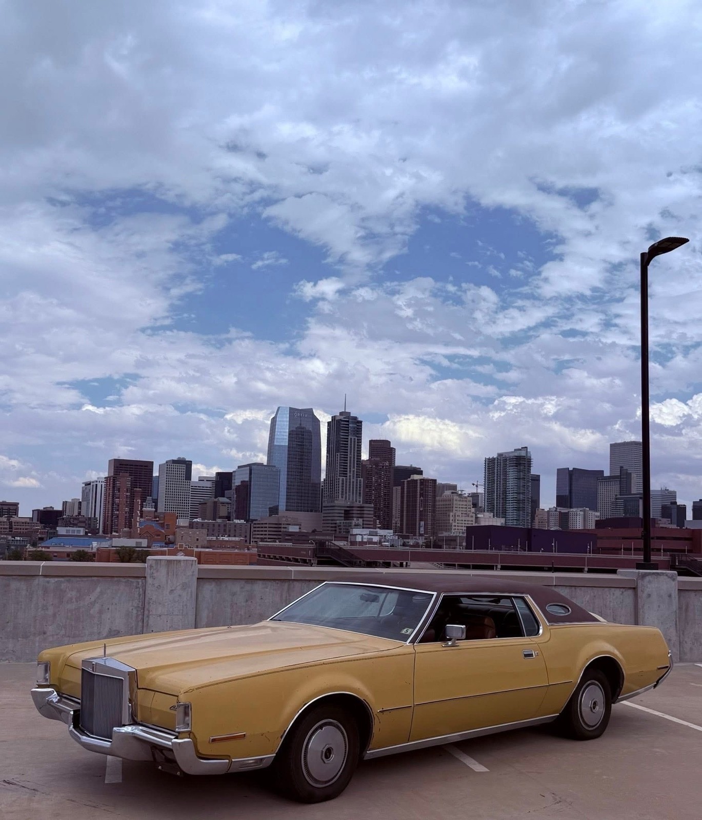 Lincoln Continental 1972 Coupe