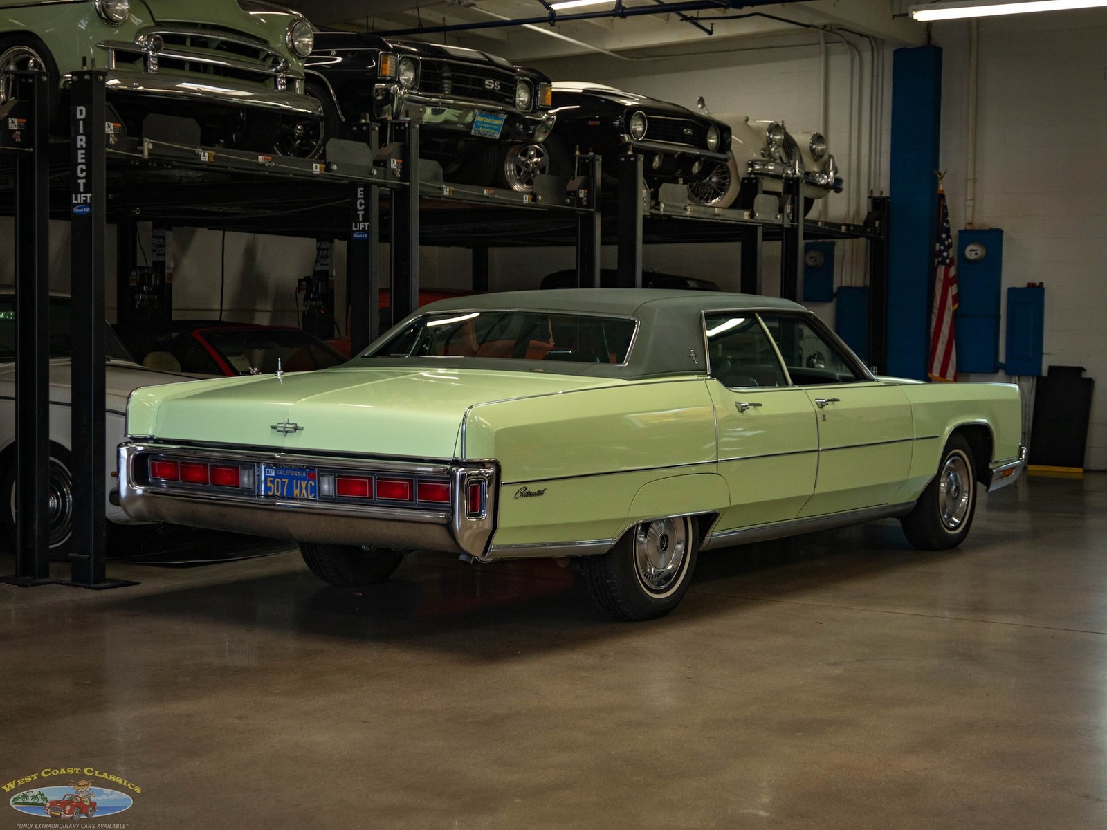 Lincoln-Continental-1973-4-Door-Sedan-21