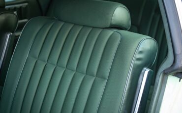 Lincoln-Continental-1973-4-Door-Sedan-25