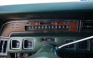 Lincoln-Continental-1973-4-Door-Sedan-33