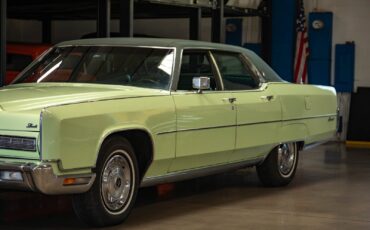 Lincoln-Continental-1973-4-Door-Sedan-8