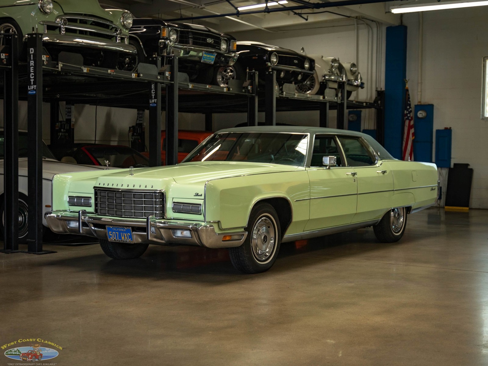 Lincoln Continental 1973 4 Door Sedan