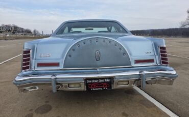 Lincoln-Continental-1978-sedan-11