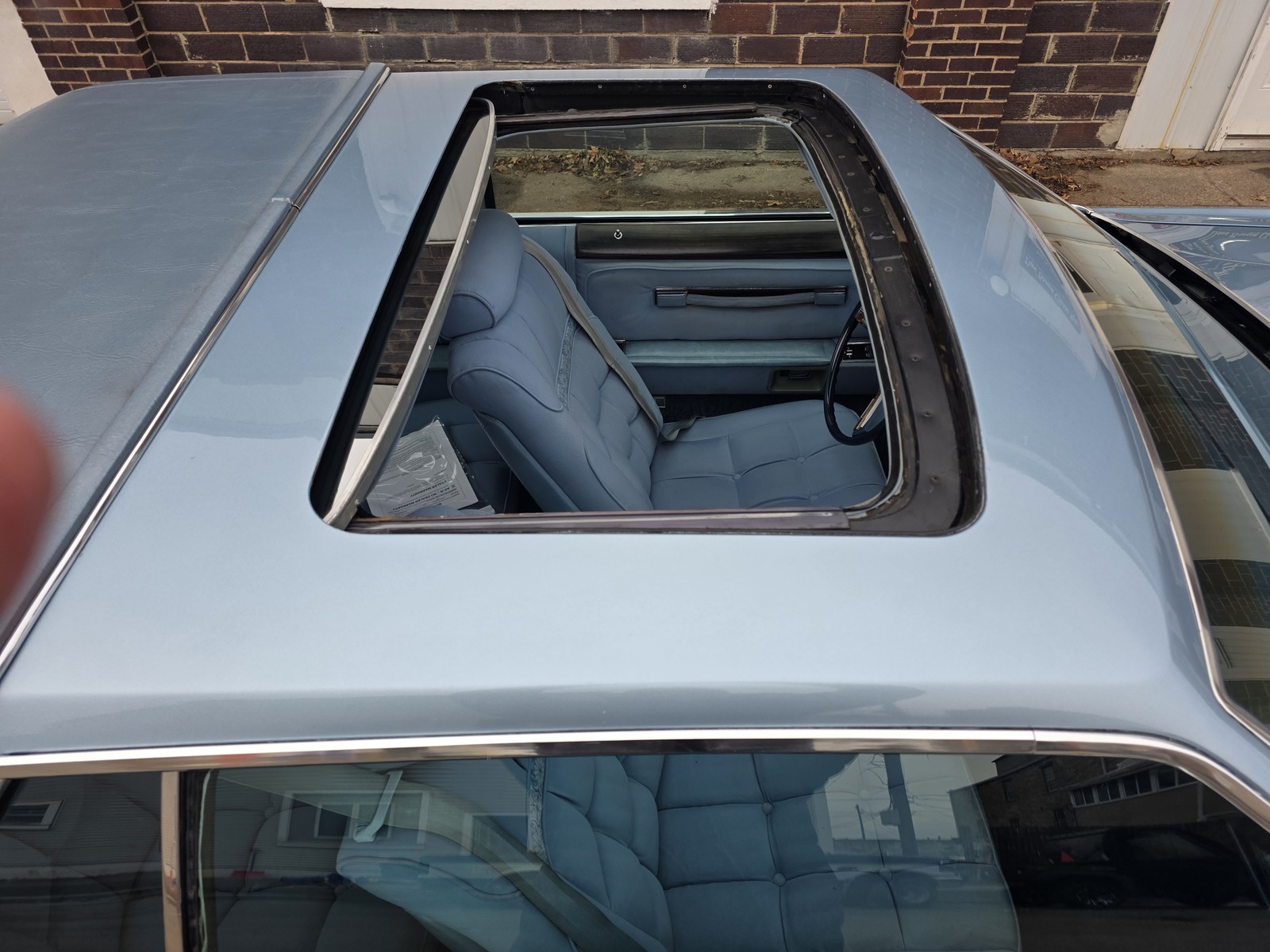 Lincoln-Continental-1978-sedan-14