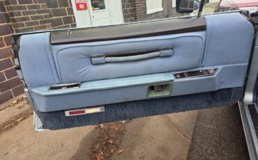 Lincoln-Continental-1978-sedan-22