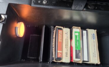 Lincoln-Continental-1978-sedan-31