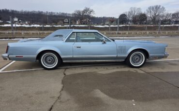 Lincoln-Continental-1978-sedan