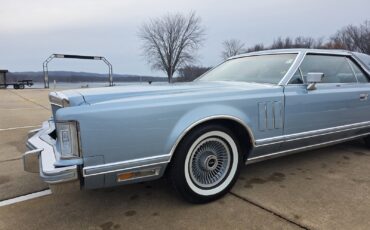 Lincoln-Continental-1978-sedan-8